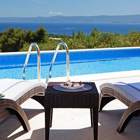 Holiday Homes Oliva Бол Стая снимка
