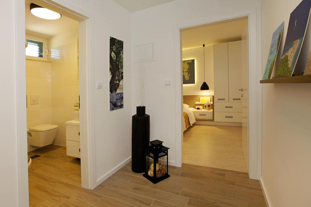 Holiday Homes Oliva Бол Стая снимка