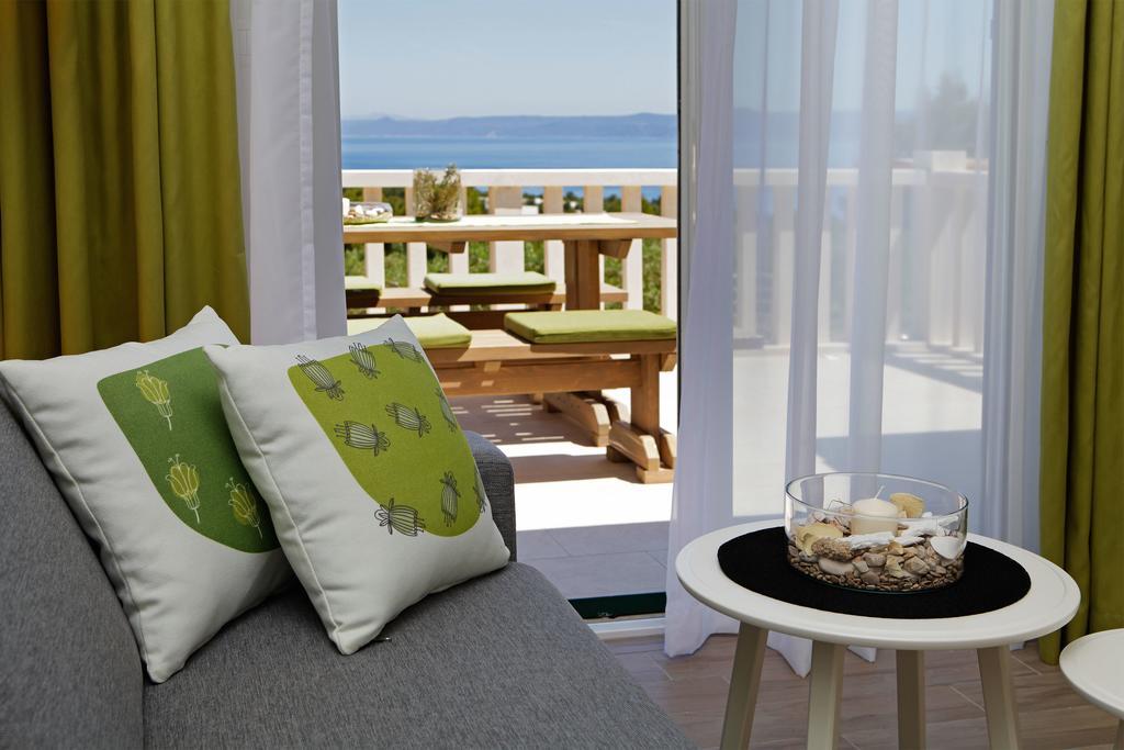 Holiday Homes Oliva Бол Стая снимка
