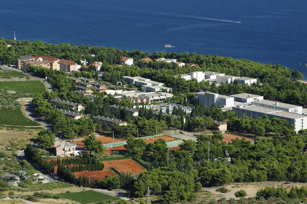 Holiday Homes Oliva Бол Стая снимка